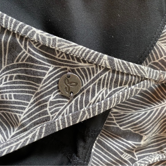 PrAna Gray & White Tropical Leaf Print Racerback Spaghetti Strap Casual Dress - Picture 4 of 9